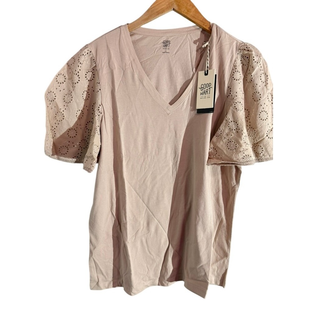 Good Heart Matilda Jane Eyelet Sleeve V Neck T‎ Shirt Women's